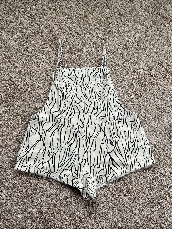 Princess Polly Pants - Princess Polly Zebra Print Romper